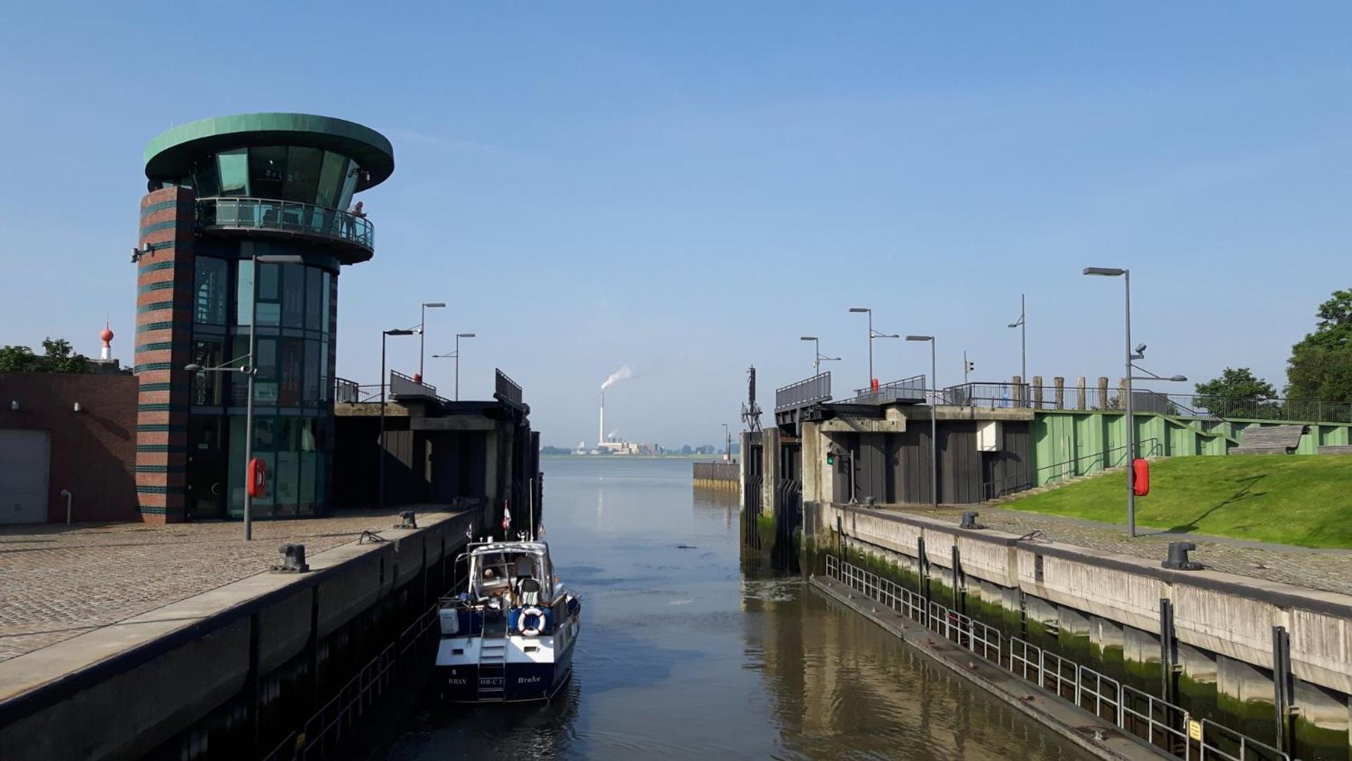 Wohnung Am Fischereihafen Modern & Gemuetlich เบรเมอร์ฮาเฟิน ภายนอก รูปภาพ